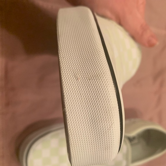 Vans Green Checkered Design Shoes - Picture 6 of 14